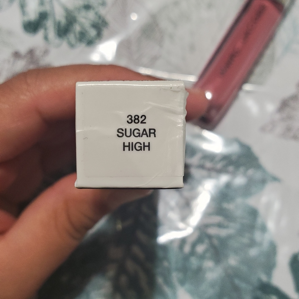 Lipstick - Picture 2 of 2